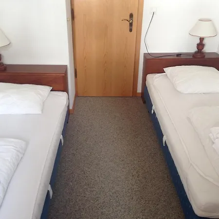 Alpine Village Apartament *